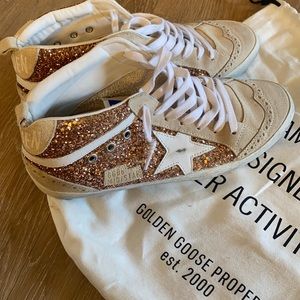 Mid Star sneakers with gold glitter